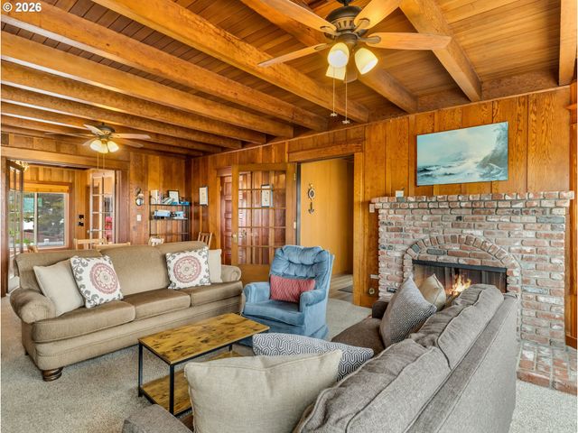1221 S PROM, Seaside, OR 97138