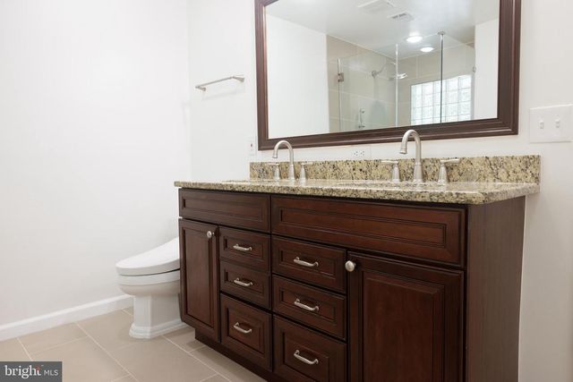 7740 CARRLEIGH PKWY, Springfield, VA 22152