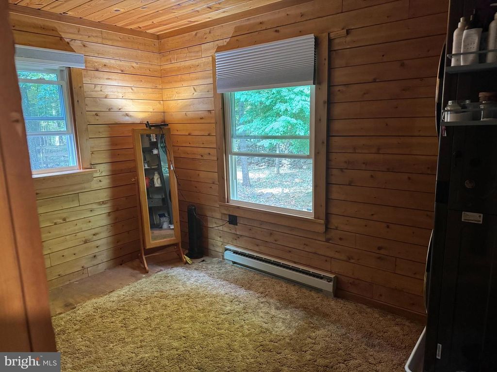 172 STONE RD, Barto, PA 19504
