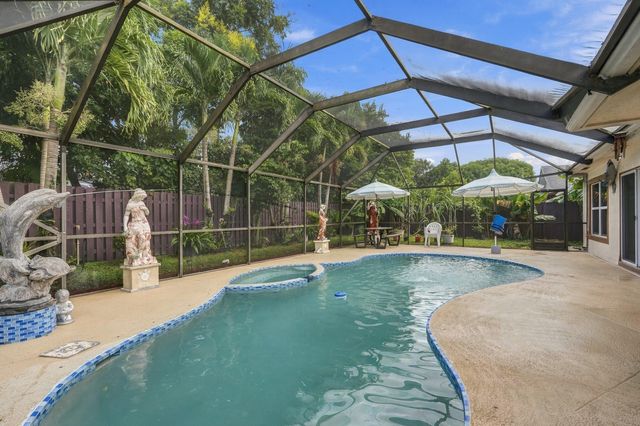 1402 The 12th Fairway, Wellington, FL 33414