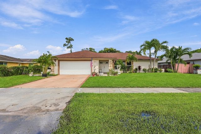 1402 The 12th Fairway, Wellington, FL 33414