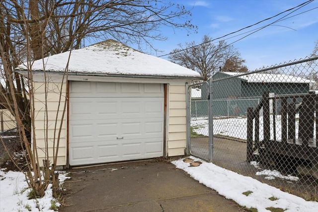 718 E Queen Ave, Spokane, WA 99207