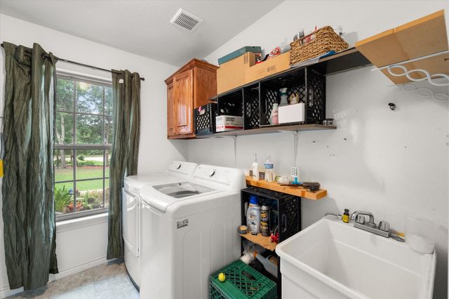 123 Clubhouse Drive, Corsicana, TX 75109