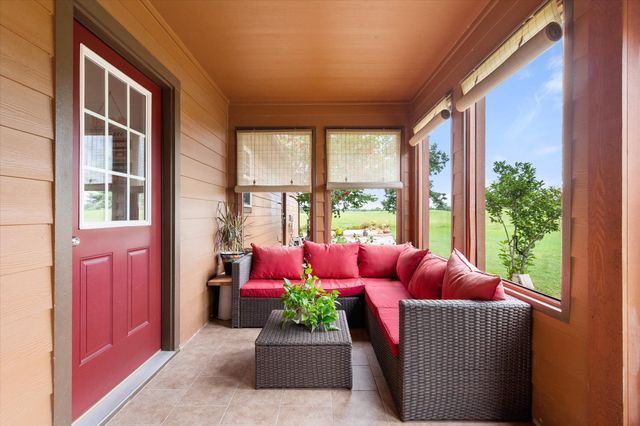123 Clubhouse Drive, Corsicana, TX 75109