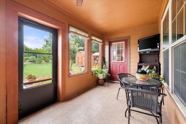 123 Clubhouse Drive, Corsicana, TX 75109
