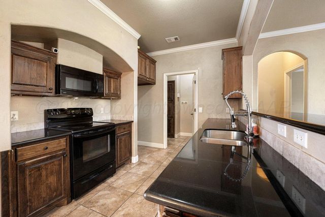 8406 VAIL Drive, Amarillo, TX 79118