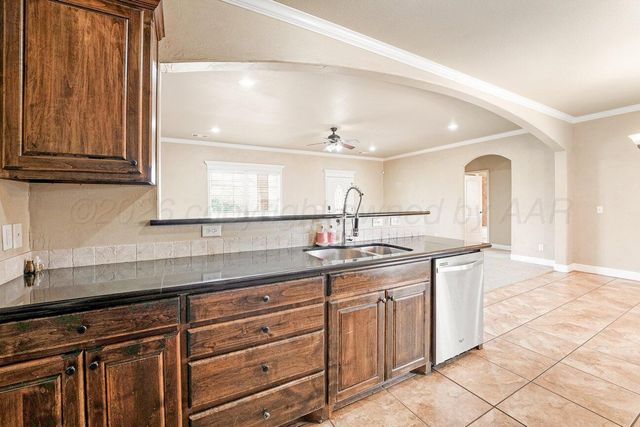 8406 VAIL Drive, Amarillo, TX 79118