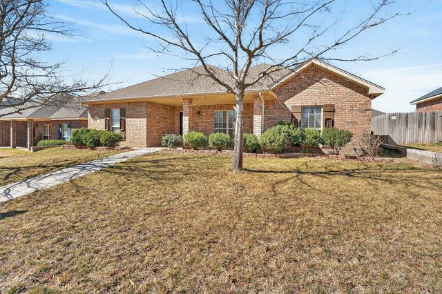 8406 VAIL Drive, Amarillo, TX 79118