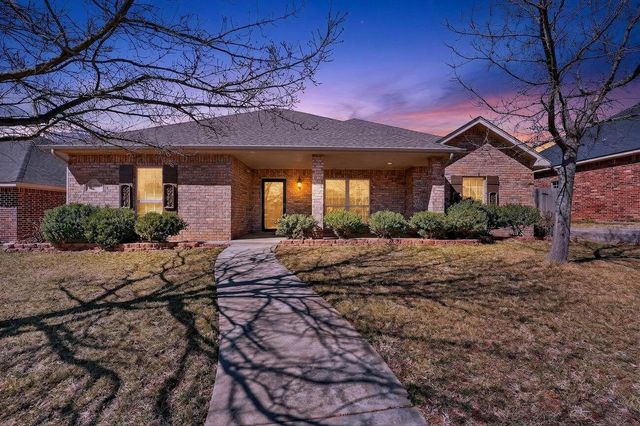 8406 VAIL Drive, Amarillo, TX 79118