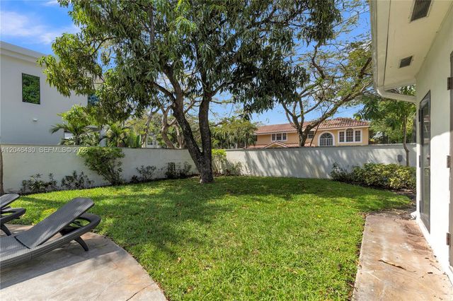 549 NE 12th Ave 1, Fort Lauderdale, FL 33301