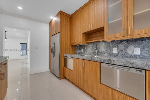 549 NE 12th Ave 1, Fort Lauderdale, FL 33301