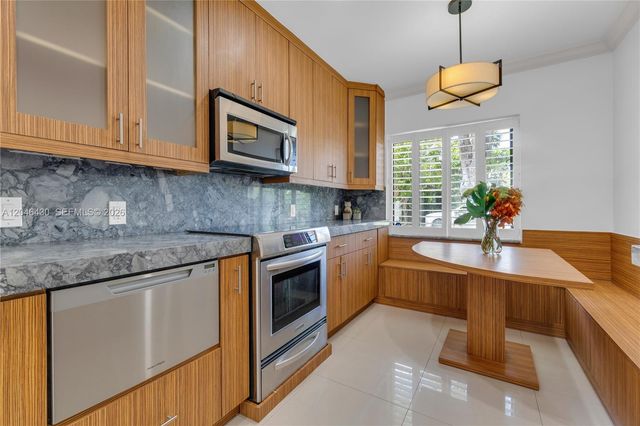 549 NE 12th Ave 1, Fort Lauderdale, FL 33301