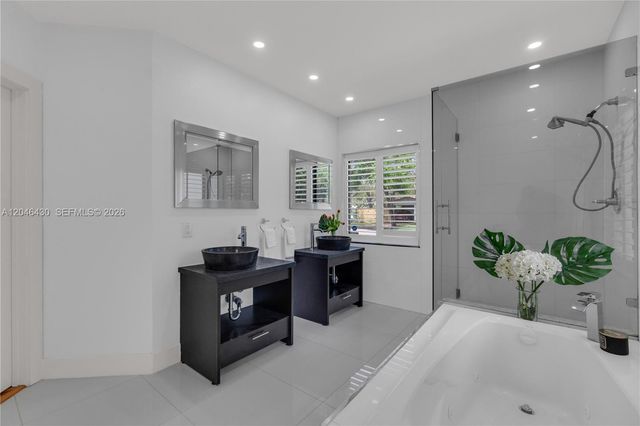549 NE 12th Ave 1, Fort Lauderdale, FL 33301