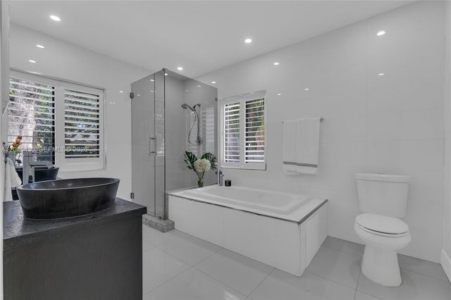 549 NE 12th Ave 1, Fort Lauderdale, FL 33301