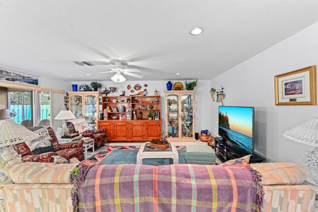 7717 Cedar Hurst Court, Lake Worth, FL 33467