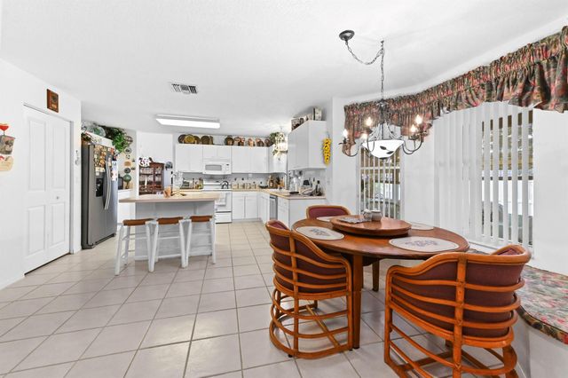 7717 Cedar Hurst Court, Lake Worth, FL 33467