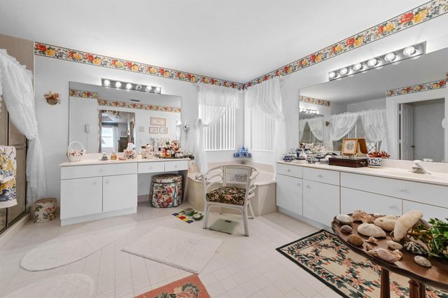 7717 Cedar Hurst Court, Lake Worth, FL 33467