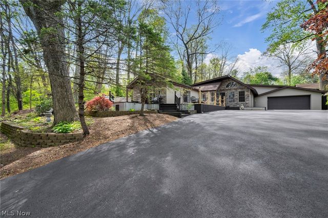 1361 Main Street, Lakemore, OH 44250