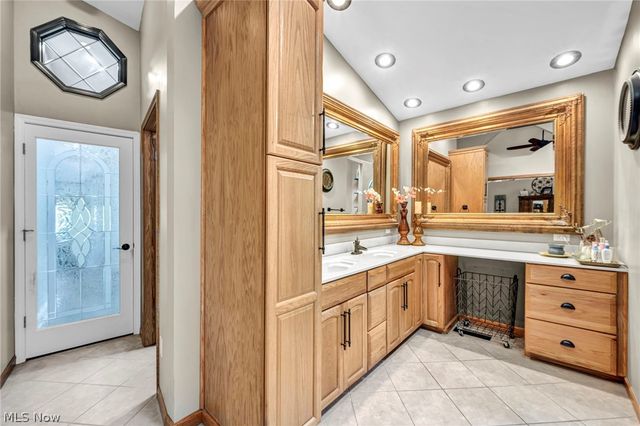 1361 Main Street, Lakemore, OH 44250
