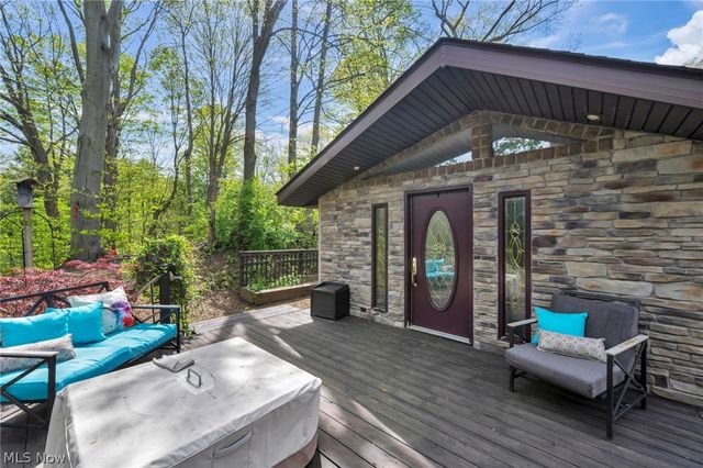 1361 Main Street, Lakemore, OH 44250
