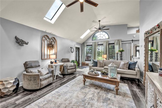 1361 Main Street, Lakemore, OH 44250