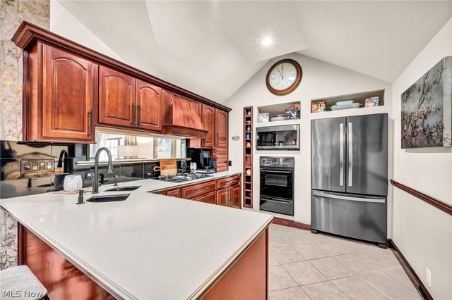 1361 Main Street, Lakemore, OH 44250