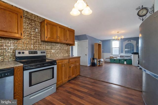 19 MARKET ST, Tamaqua, PA 18252