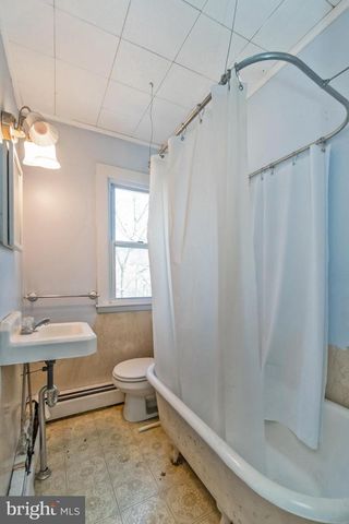 19 MARKET ST, Tamaqua, PA 18252