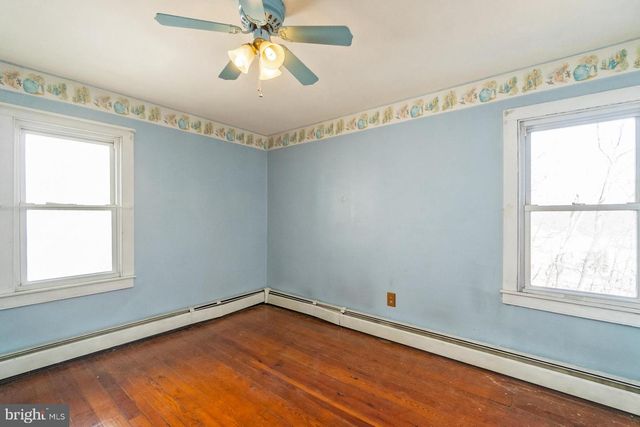 19 MARKET ST, Tamaqua, PA 18252