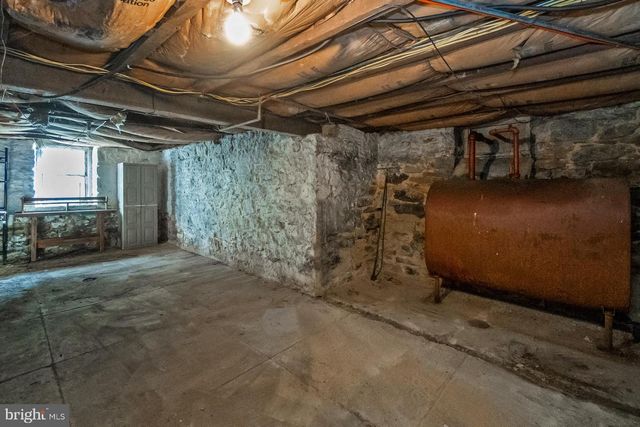 19 MARKET ST, Tamaqua, PA 18252