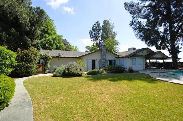 41493 Road 96, Dinuba, CA 93618