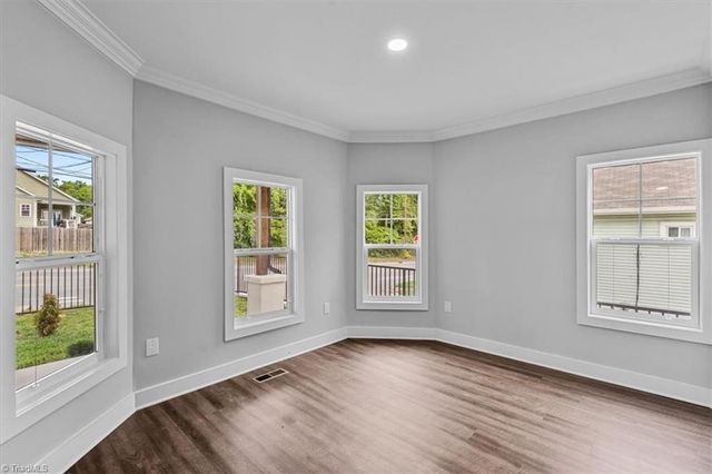 805 Bennett Street, Greensboro, NC 27406