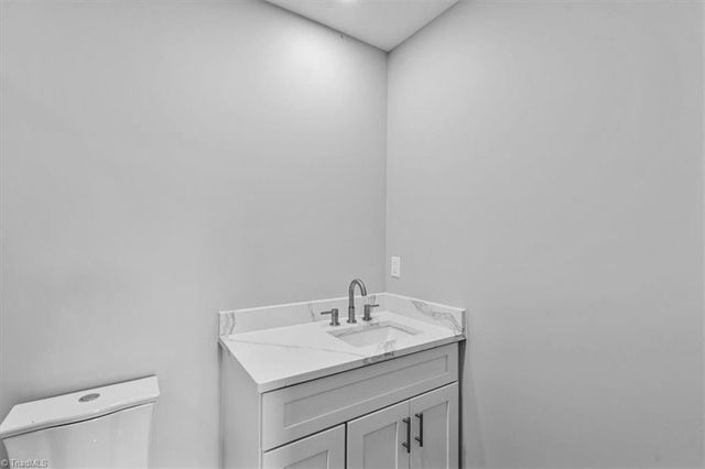 805 Bennett Street, Greensboro, NC 27406