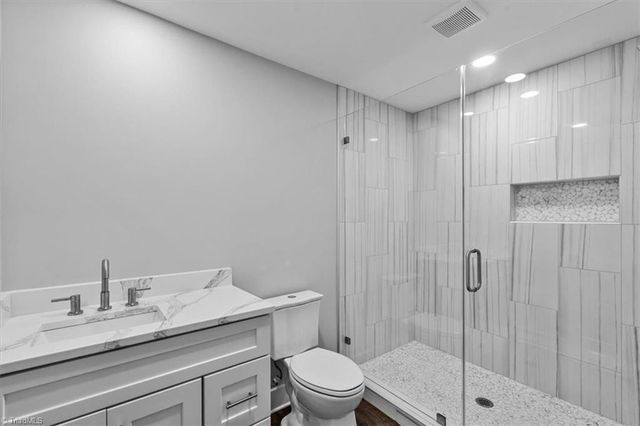 805 Bennett Street, Greensboro, NC 27406