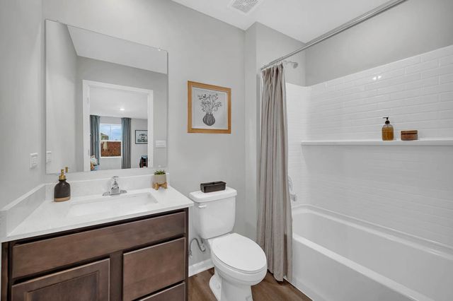 510 Adirondack Court, Joliet, IL 60436