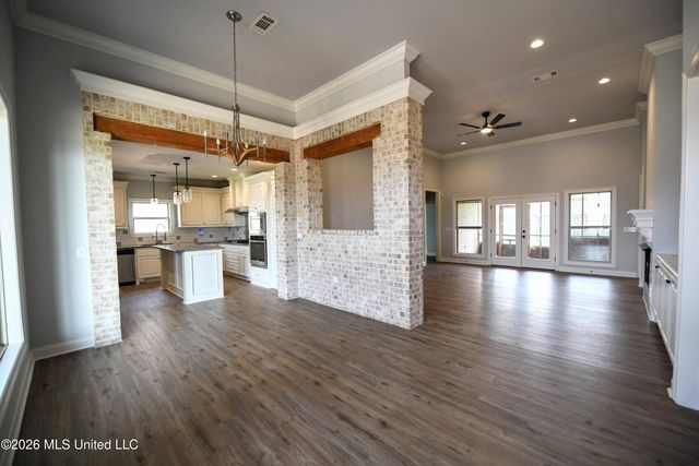 602 Emerald Court, Brandon, MS 39047