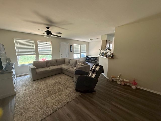 4017 Devonaire Drive, Fort Worth, TX 76008