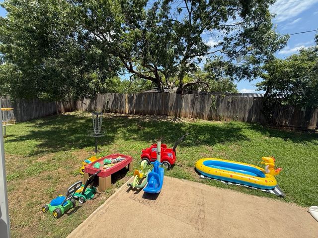 4017 Devonaire Drive, Fort Worth, TX 76008