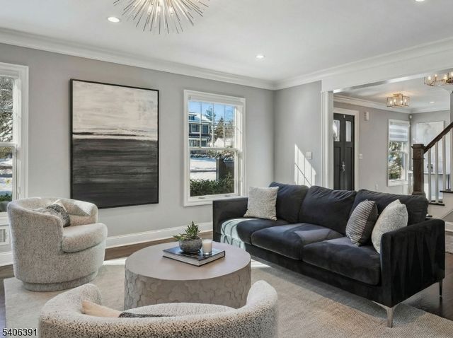 9 WESTVIEW ROAD, Millburn Twp., NJ 07078