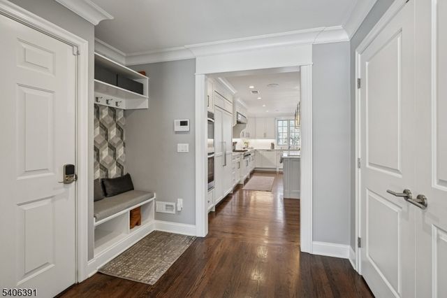 9 WESTVIEW ROAD, Millburn Twp., NJ 07078