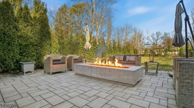 9 WESTVIEW ROAD, Millburn Twp., NJ 07078