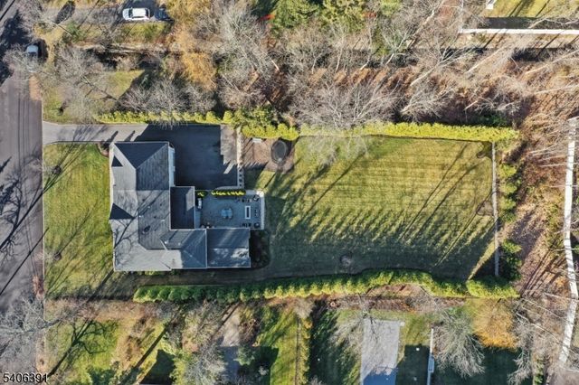 9 WESTVIEW ROAD, Millburn Twp., NJ 07078