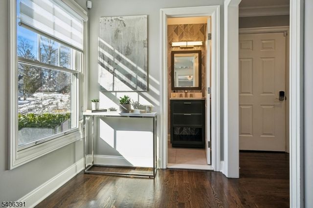 9 WESTVIEW ROAD, Millburn Twp., NJ 07078