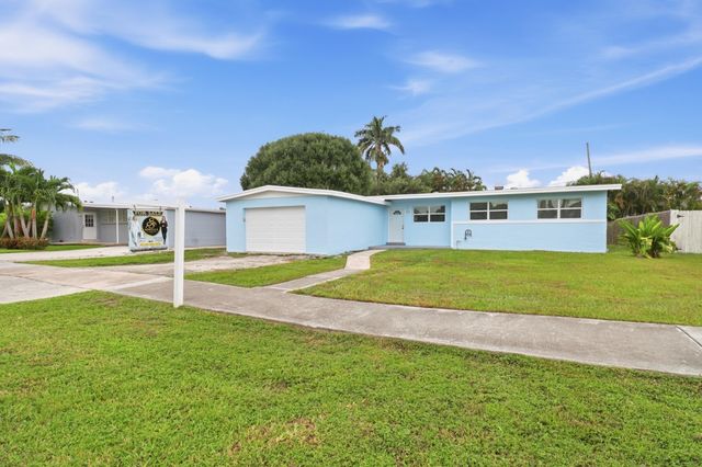 328 PONTE VEDRA Road, Palm Springs, FL 33461