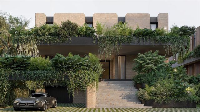 1095 NE 83rd St, Miami, FL 33138