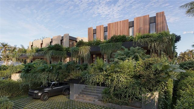 1095 NE 83rd St, Miami, FL 33138