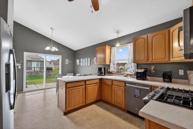 3929 Scenic WAY, Franksville, WI 53126