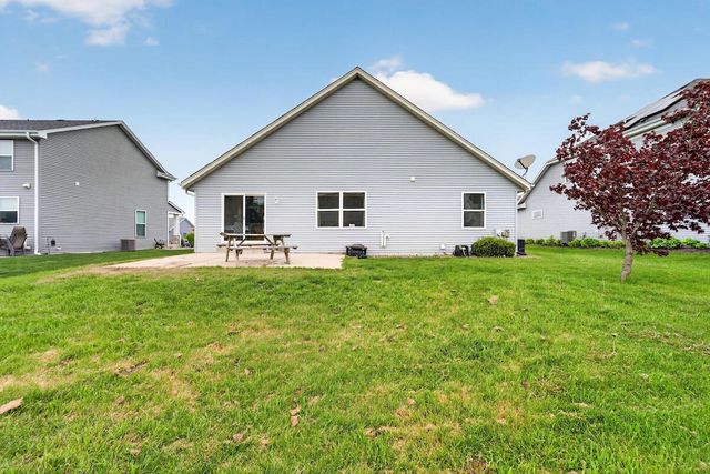 3929 Scenic WAY, Franksville, WI 53126
