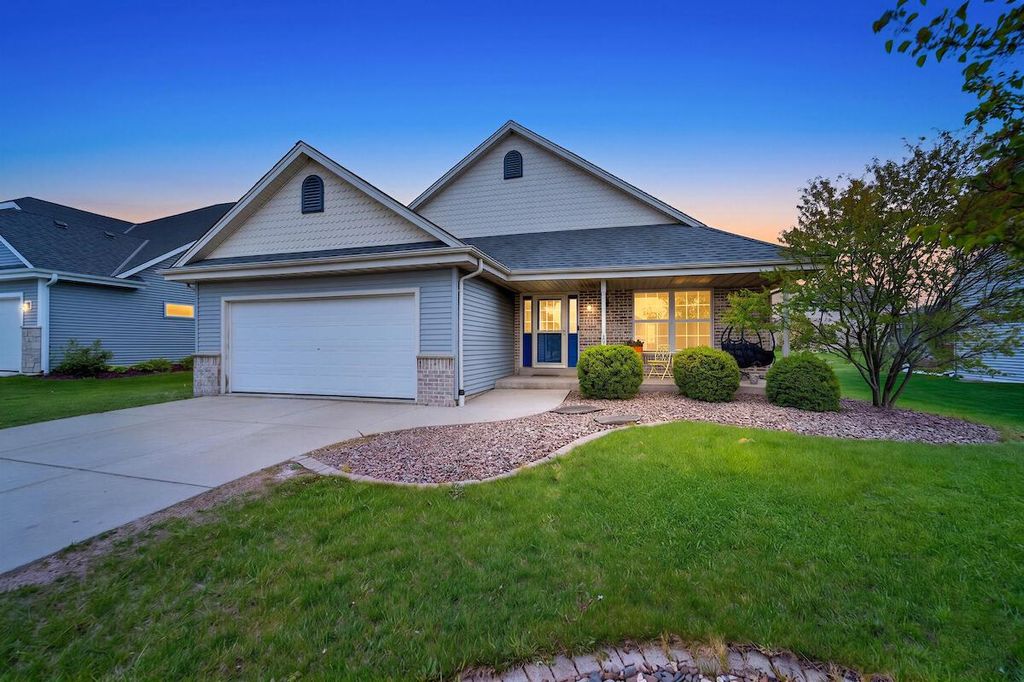 3929 Scenic WAY, Franksville, WI 53126