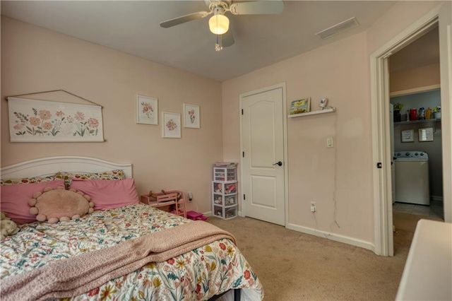 725 Beckenham Walk Dr, Dacula, GA 30019